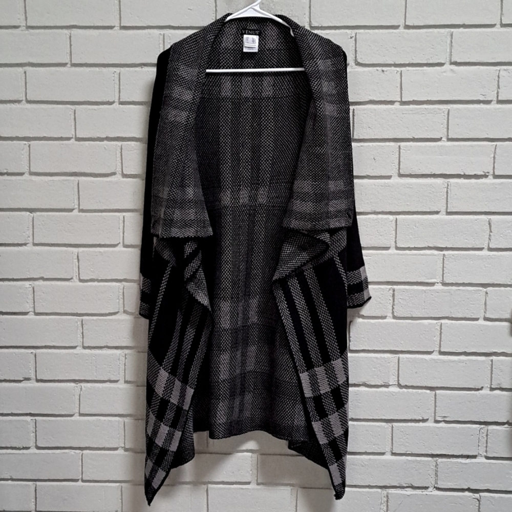 Venus Black/Gray Plaid Long Open Front Cardigan. Size XS (See Measurements)